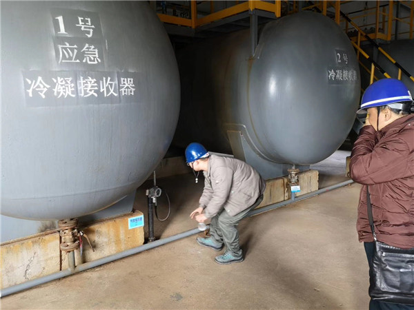 化工廠氣體檢測儀安裝現(xiàn)場