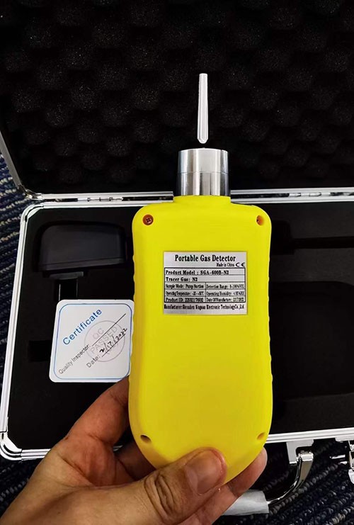 氫氣便攜式氣體檢測儀出貨實(shí)拍