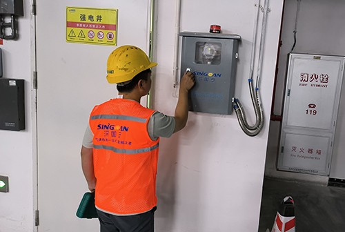 實(shí)驗(yàn)室可燃?xì)怏w實(shí)時監(jiān)測預(yù)警系統(tǒng)